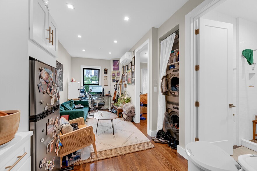 More Photos Of 252 W 132nd St, New York Apartments For Sale