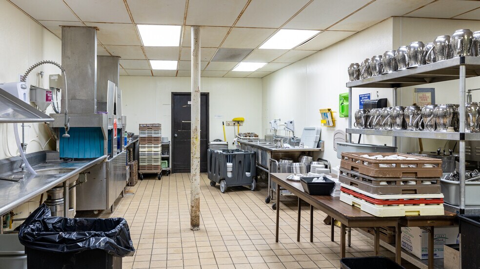 More Photos Of 300 2nd St S, La Crosse Office For Sale