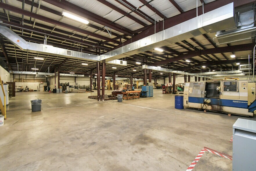 More Photos Of 12506 Taylor Rd, Houston Warehouse For Sale