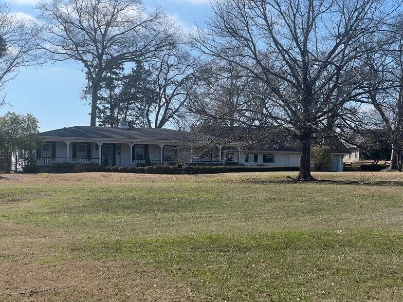 More Photos Of 14347 C R 192 rd, Tyler Lodge Meeting Hall For Sale