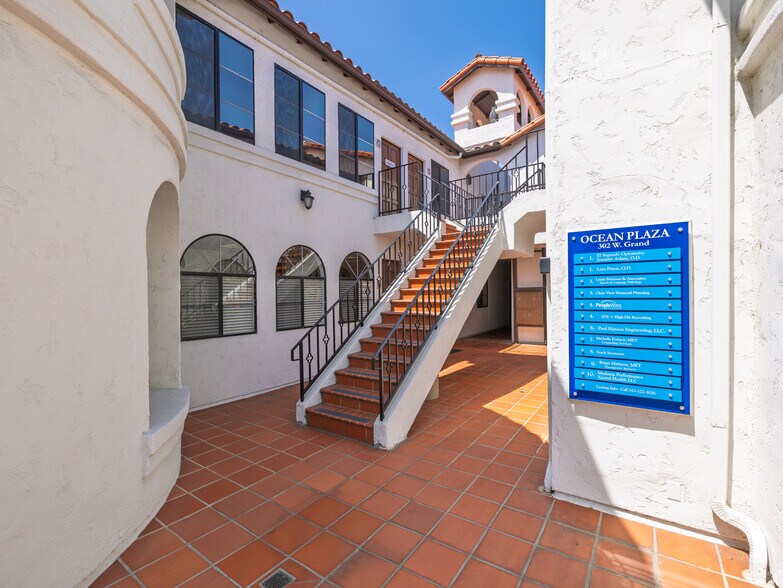 More Photos Of 302 W Grand Ave, El Segundo Office For Lease