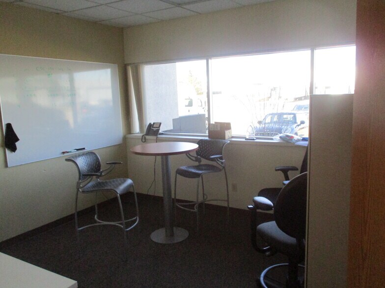 More Photos Of 2925 Walkent Ct, Grand Rapids Distribution For Lease