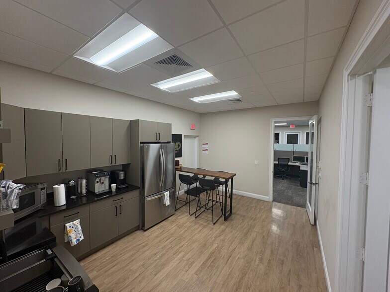More Photos Of 4273 Northlake Blvd, Palm Beach Gardens Office For Lease