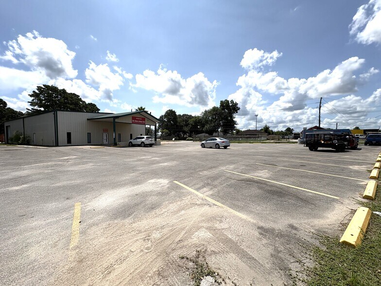 More Photos Of 3941 FM 521 (Almeda) Rd, Fresno Warehouse For Sale