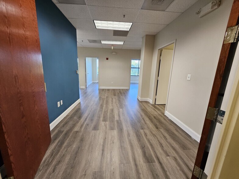 More Photos Of 9161 Liberia Ave, Manassas Medical For Lease