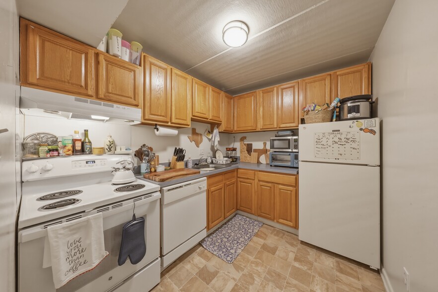 More Photos Of 3403 Lancaster Pike, Wilmington Apartments For Sale