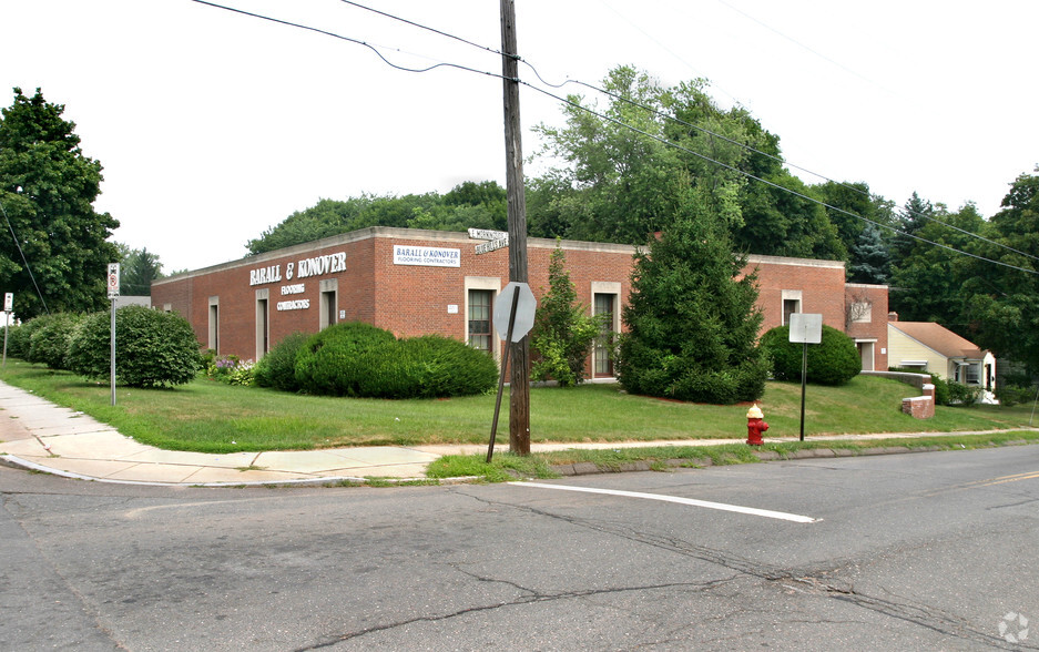 Primary Photo Of 714 Blue Hills Ave, Hartford Warehouse For Lease