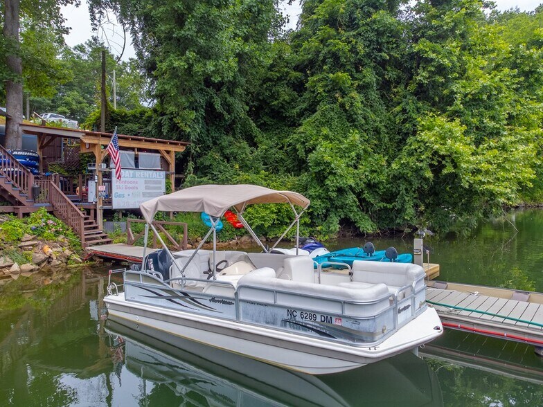 More Photos Of 270 Deyton Camp Rd, Robbinsville Marina For Sale