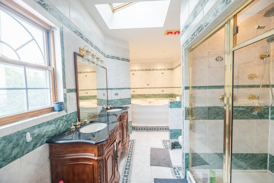 More Photos Of 600 Grand St, Hoboken Office Residential For Sale