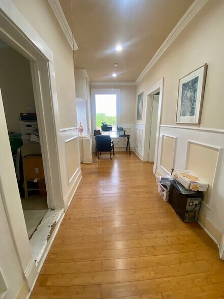 More Photos Of 2600 Mccullough Ave, San Antonio Office For Sale