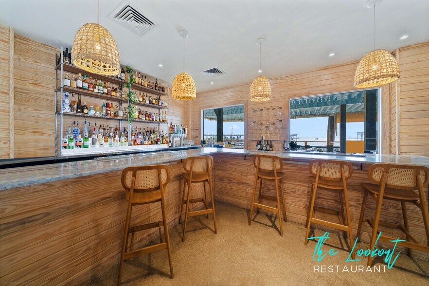 More Photos Of 4236 Laguna Shores Rd, Corpus Christi Restaurant For Sale