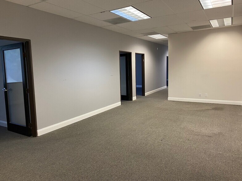 More Photos Of 9040 Topanga Canyon Blvd, Canoga Park Loft Creative Space For Lease