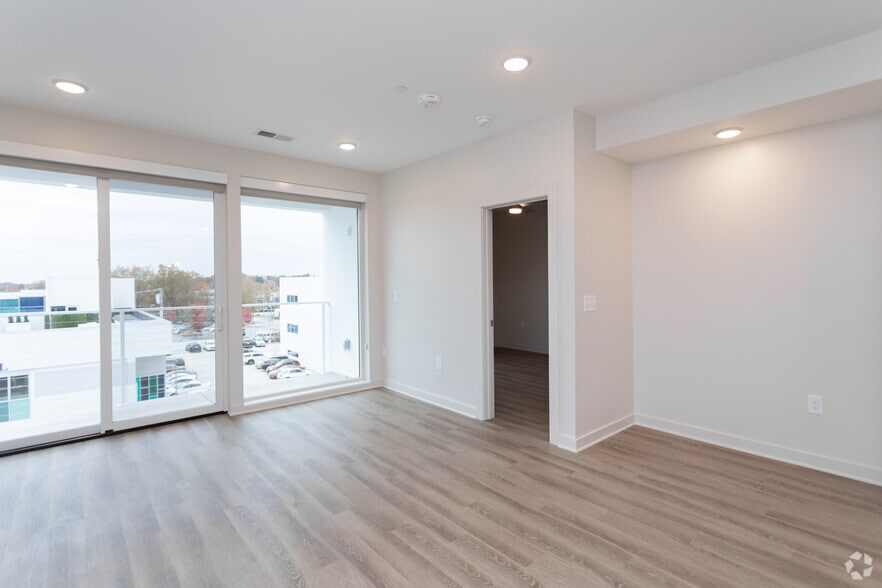 More Photos Of 650 N Main St, High Point Apartments For Lease