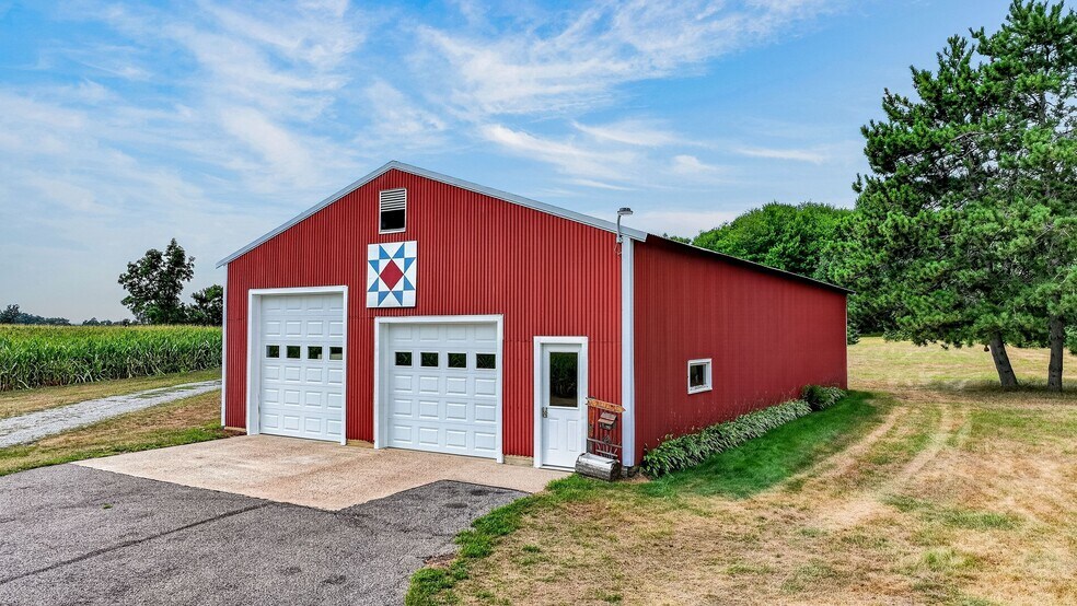 More Photos Of N8481 Kleba Rd, Hixton Flex For Sale