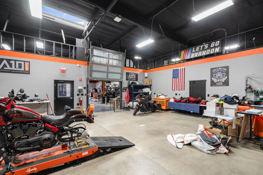 More Photos Of 735 W Orangethorpe Ave, Placentia Warehouse For Sale