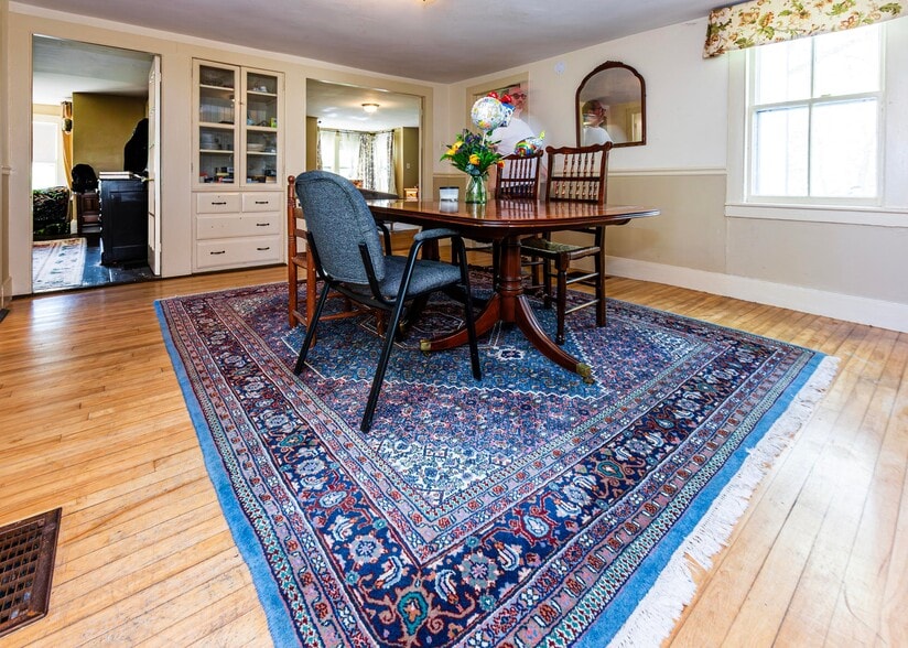 More Photos Of 1276 Surry Rd, Surry Freestanding For Sale