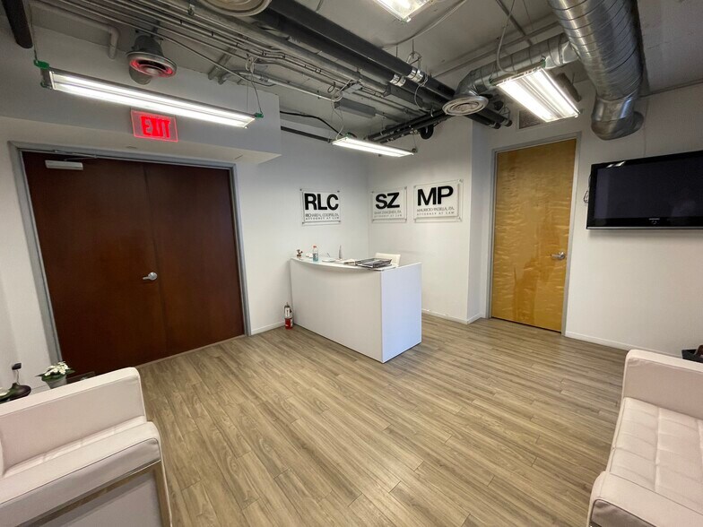 More Photos Of 14 NE 1st Ave, Miami Office For Sale