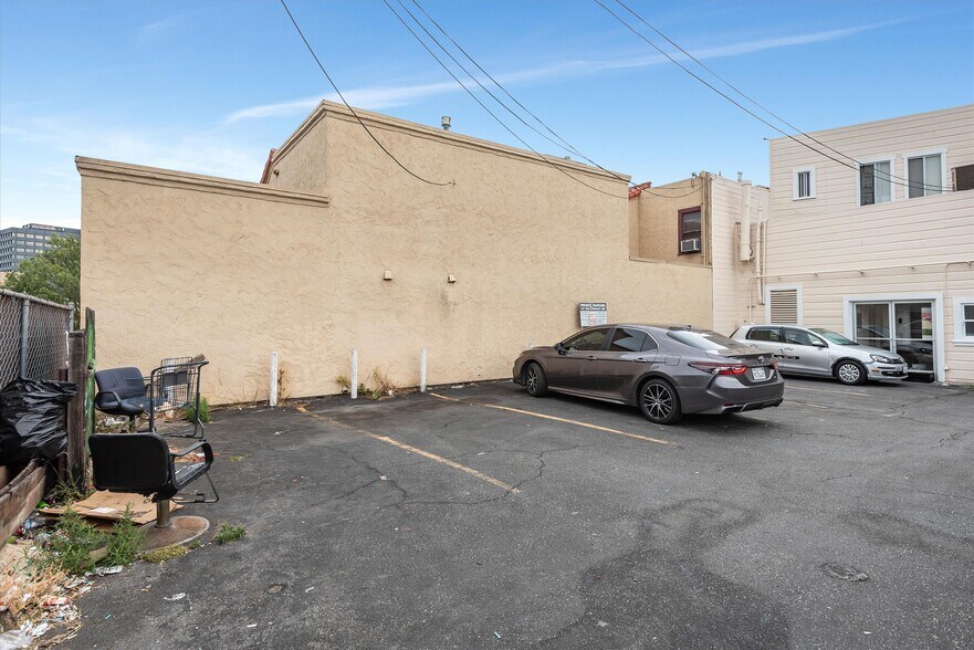 More Photos Of 16 W 25th Ave, San Mateo Convenience Store For Sale