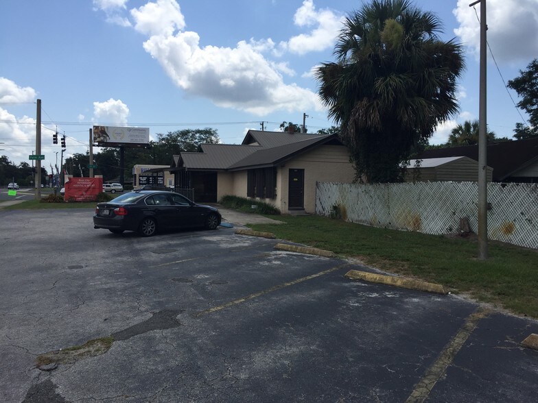 More Photos Of 3201 Crill Ave, Palatka Convenience Store For Sale