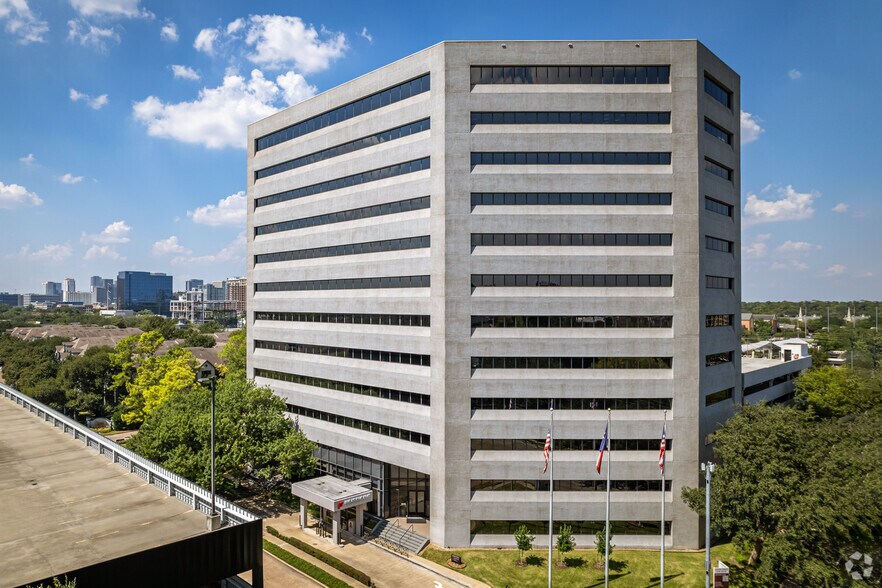 More Photos Of 3900 Essex Ln, Houston Office For Lease