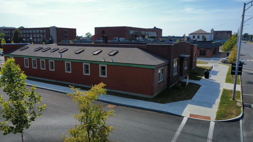 More Photos Of 107 W Liberty St, Rome Office For Sale