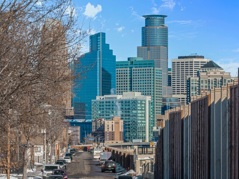 More Photos Of 2420 4th Ave S, Minneapolis Apartments For Sale