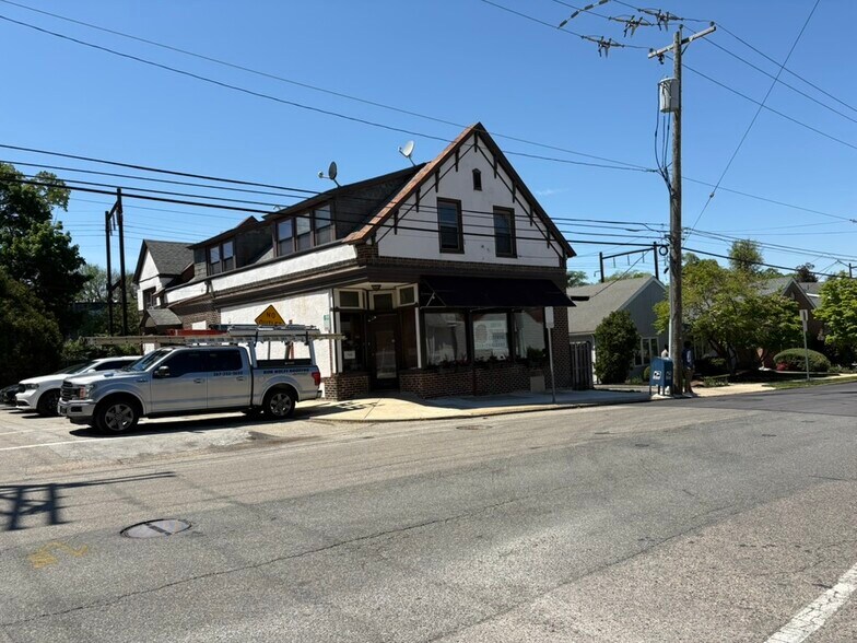 More Photos Of 7800 Montgomery Ave, Elkins Park General Retail For Lease
