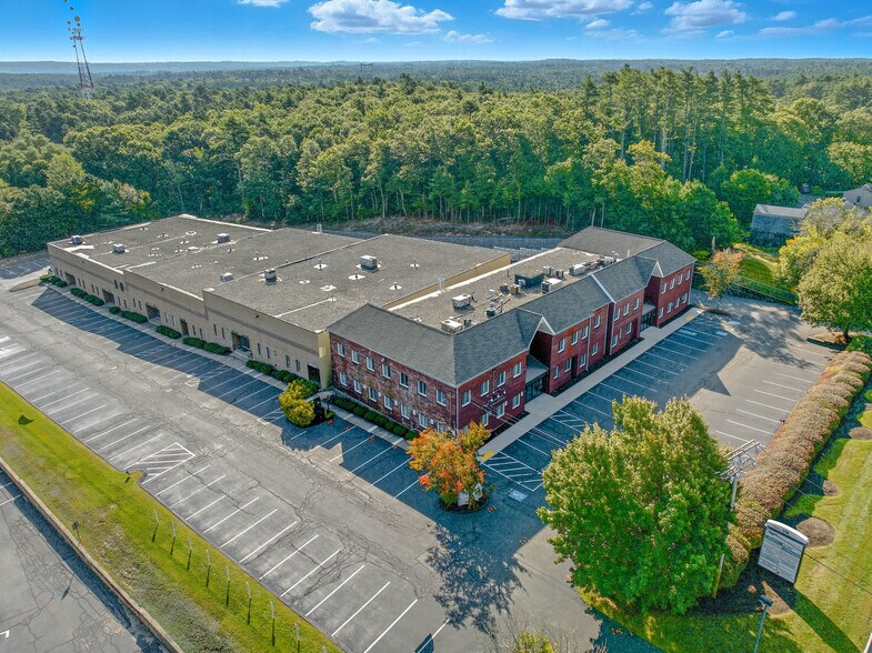 More Photos Of 118 Long Pond Rd, Plymouth Medical For Lease