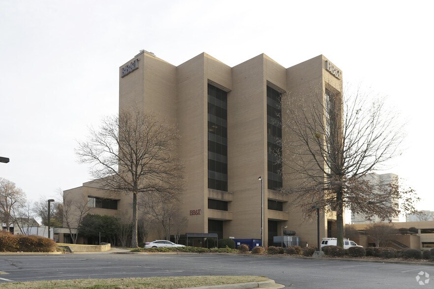 More Photos Of 301 College St, Greenville Office For Lease