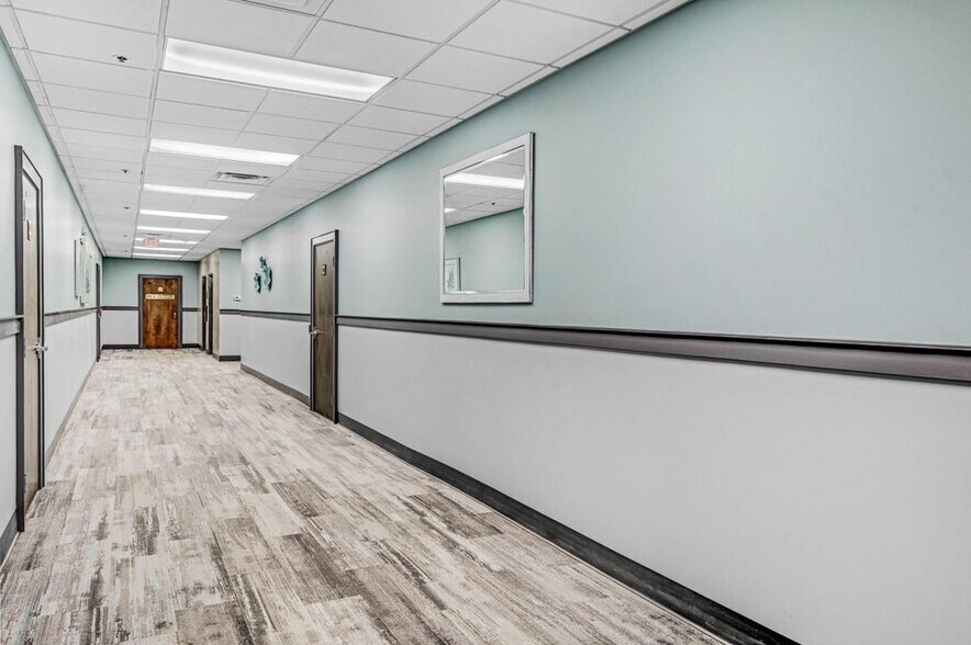 More Photos Of 930 Harper Blvd SW, Melbourne Medical For Lease