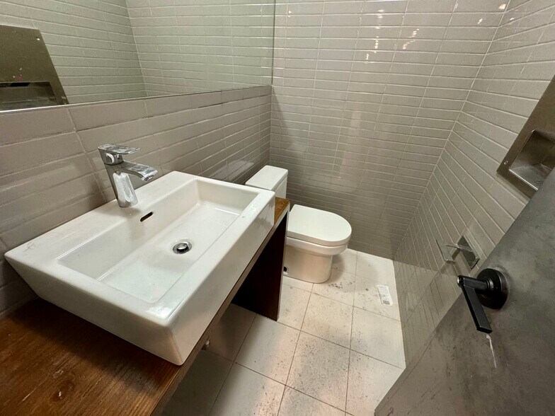 More Photos Of 306 Malcolm X Blvd, Brooklyn Storefront Retail Residential For Lease