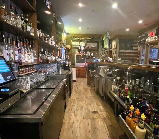 More Photos Of 49 Oakland Ave, Warwick Restaurant For Sale