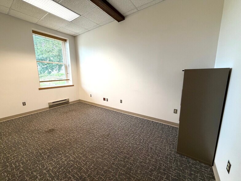 More Photos Of 22 S 2nd St, Emmaus Loft Creative Space For Lease