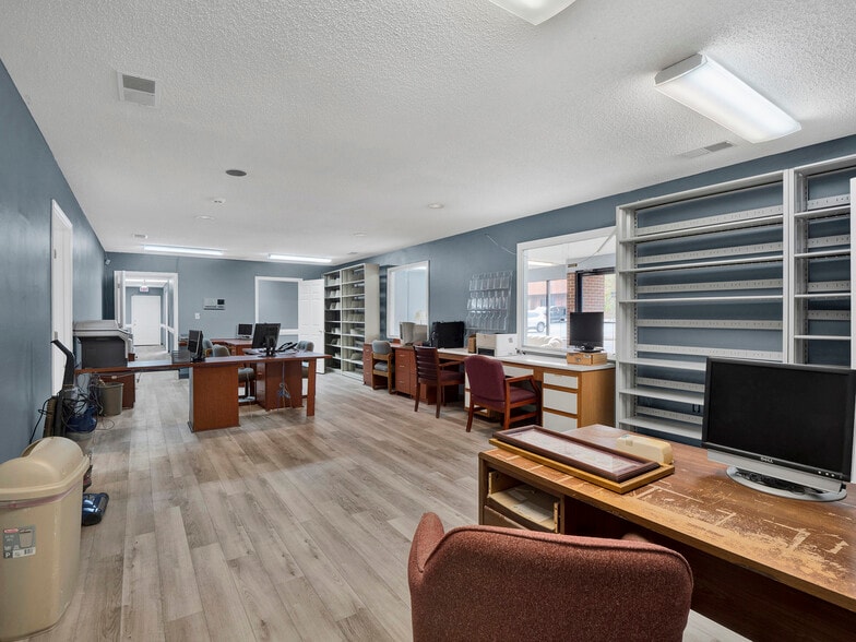 More Photos Of 1424 E Franklin St, Monroe Medical For Sale