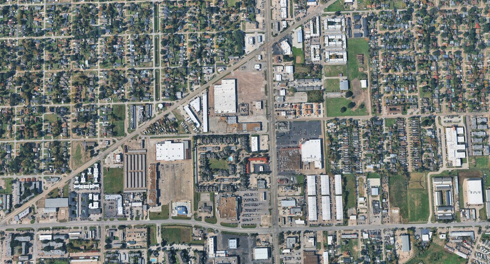 More Photos Of 502 S Allen Genoa Rd, South Houston Storefront Retail Office For Lease