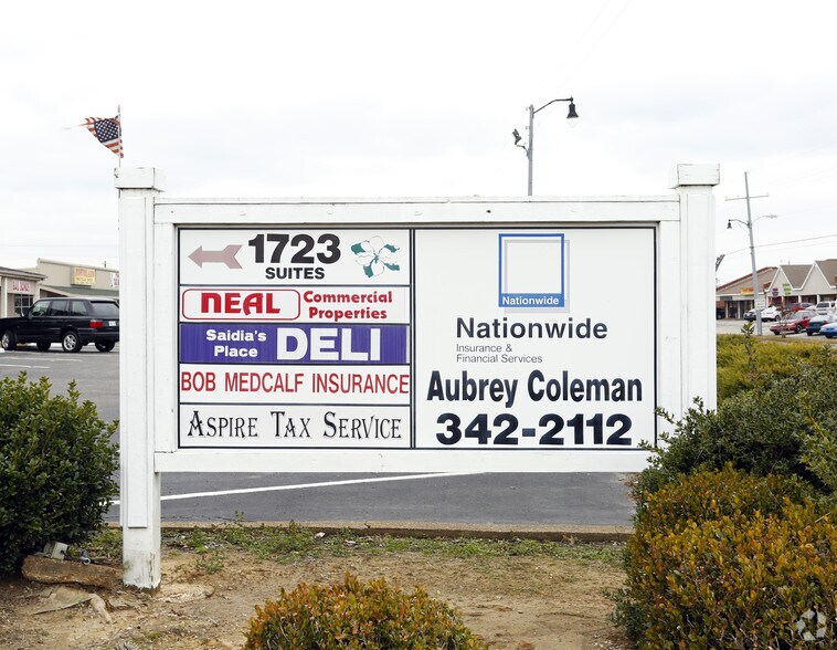 More Photos Of 1723-1755 Main St, Southaven Storefront Retail Office For Sale