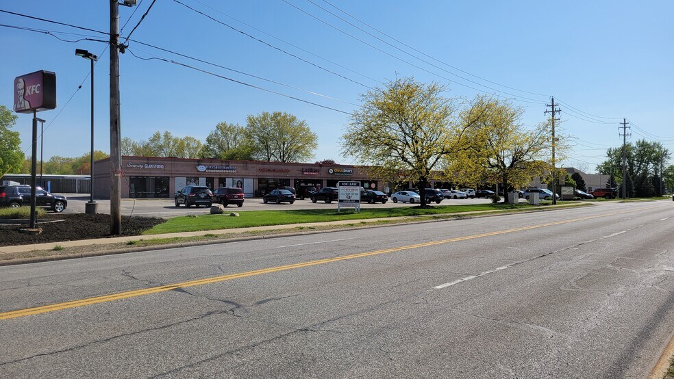 Primary Photo Of 34302 Euclid Ave, Willoughby General Retail For Lease