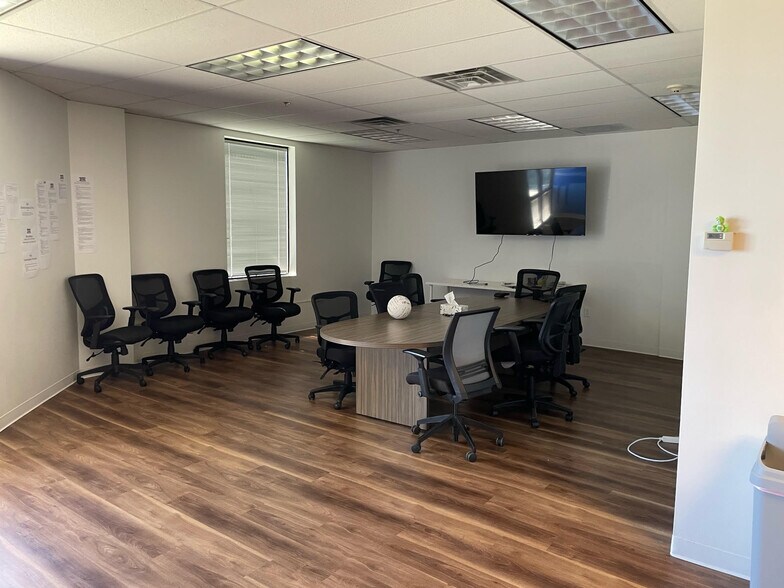 More Photos Of 2440 S 1070 W, Salt Lake City Flex For Lease