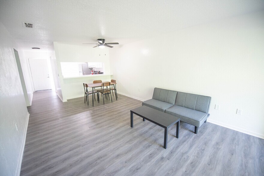 More Photos Of 1101 Tuskawilla Dr, Clearwater Apartments For Sale