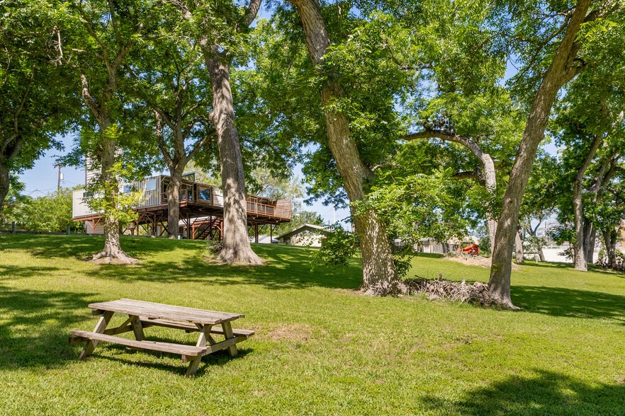 More Photos Of 9035 FM 725, Mc Queeney Specialty For Sale