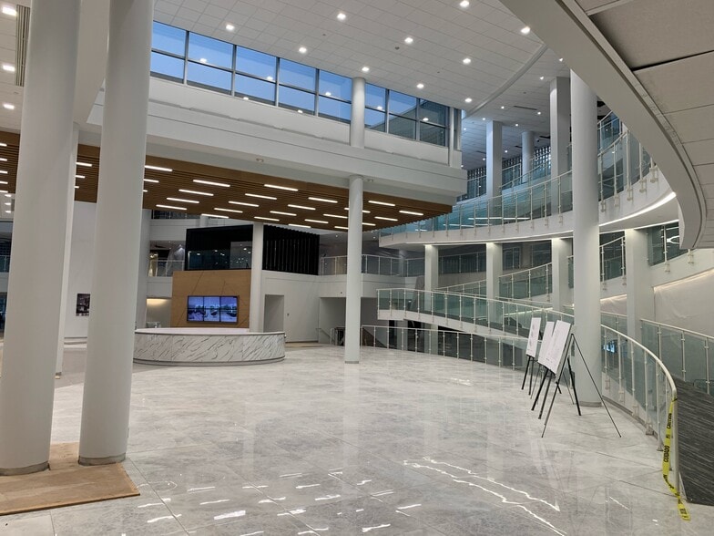More Photos Of 225 Brae Blvd, Park Ridge Medical For Lease