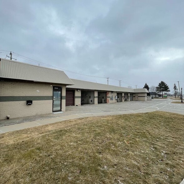 More Photos Of 30544 Grand River Ave, Farmington Hills Carwash For Sale