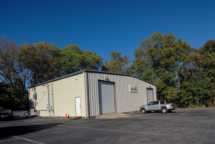 More Photos Of 315 W 10th St, Rome Medical For Sale