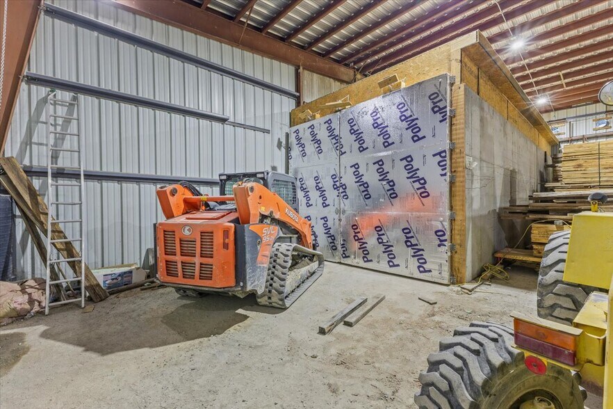 More Photos Of 11085 Baileyton Rd, Greeneville Manufacturing For Lease