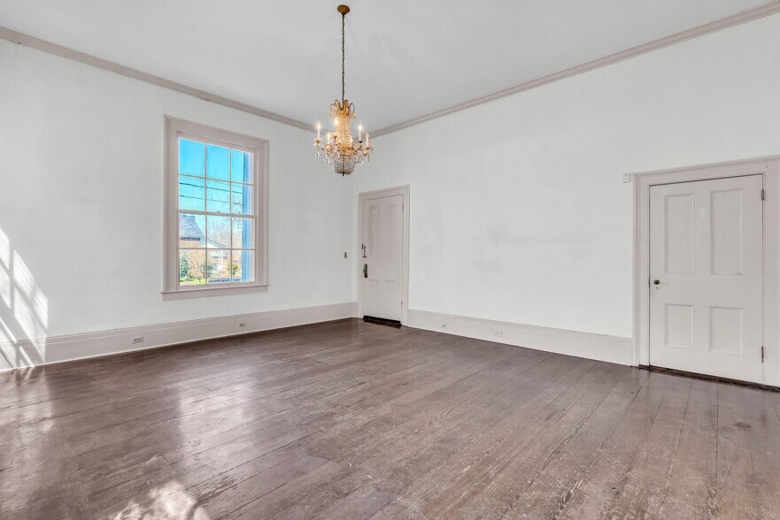 More Photos Of 1024 3rd Ave N, Columbus Apartments For Sale