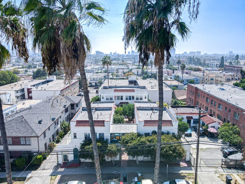 More Photos Of , Los Angeles Multifamily For Sale