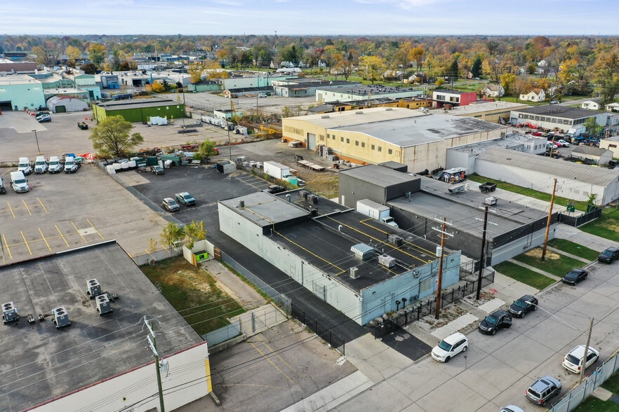 More Photos Of 12843-12851 Artesian St, Detroit Warehouse For Sale