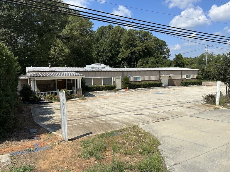 More Photos Of 8127 Dallas Hwy, Douglasville Freestanding For Sale