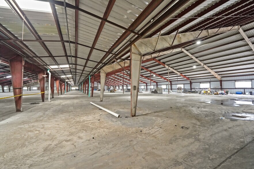 More Photos Of 14029 Almeda Rd, Houston Warehouse For Lease