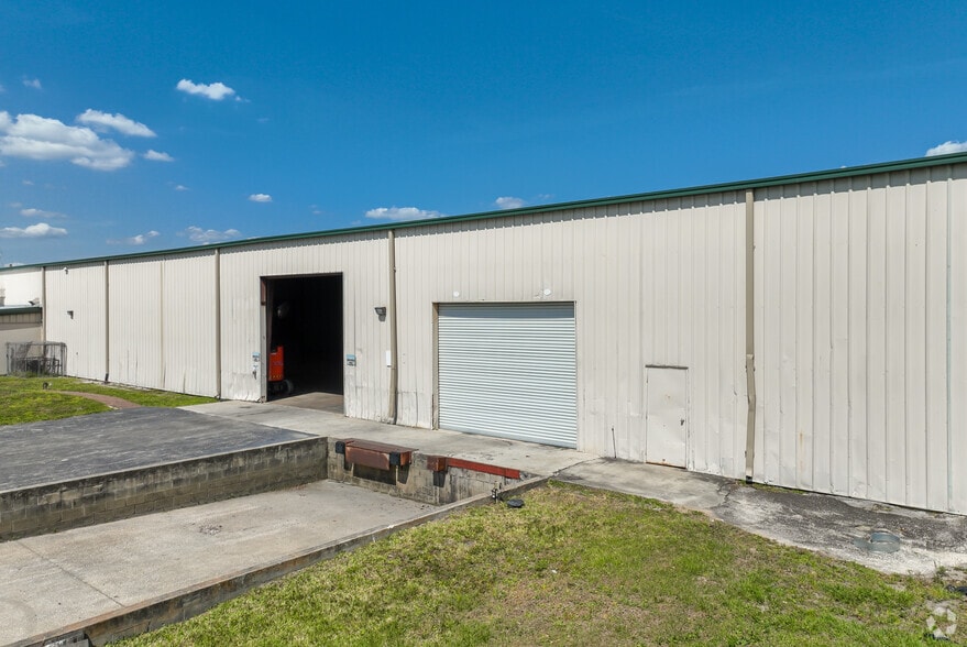 More Photos Of 3003 Pennington Dr, Orlando Manufacturing For Lease
